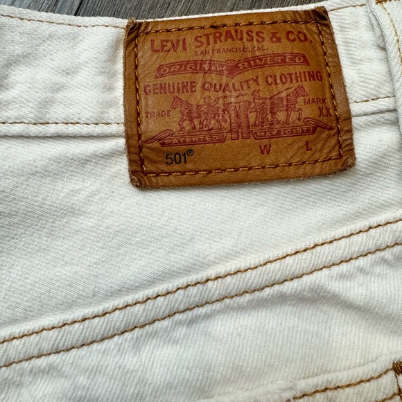 Levi's 501 Shorts sz 27 - Picture 6 of 8